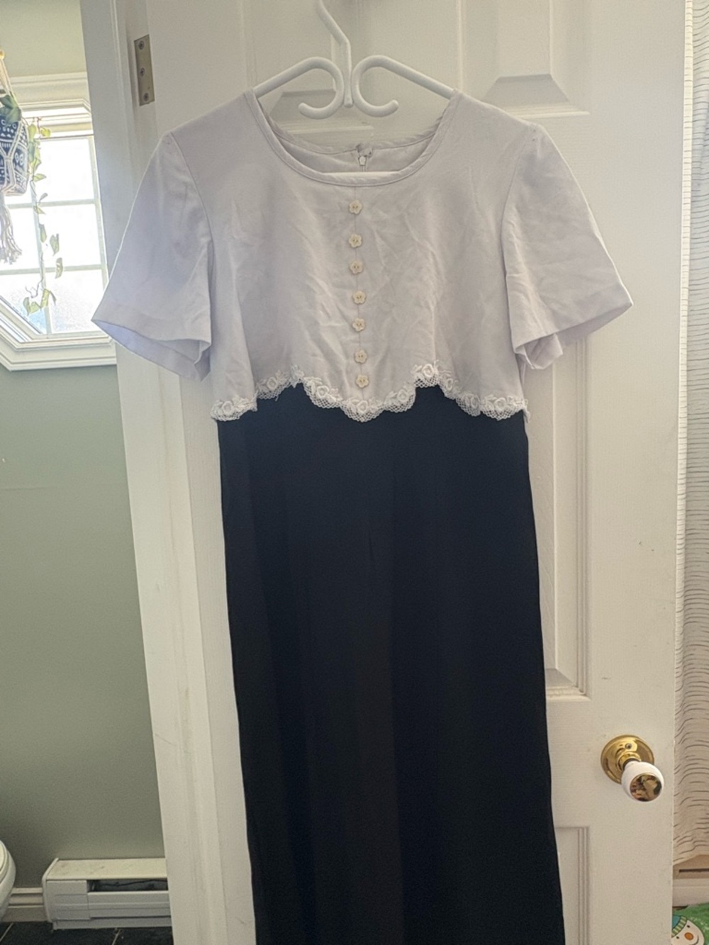 Vintage Classic Two-Tone Black and White Midi Dress